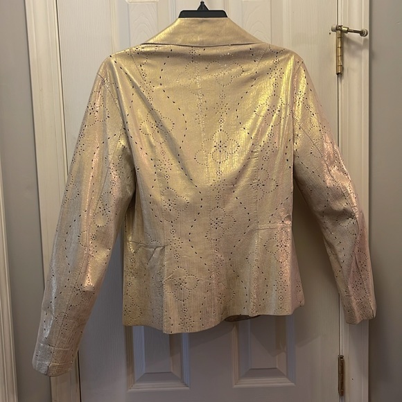 Gold Metallic Leather jacket. Size 8. Laser cut - Picture 4 of 7